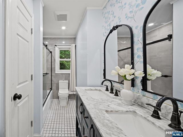 17 Ravine Court, Clifton, NJ 07013
