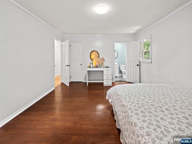 17 Ravine Court, Clifton, NJ 07013