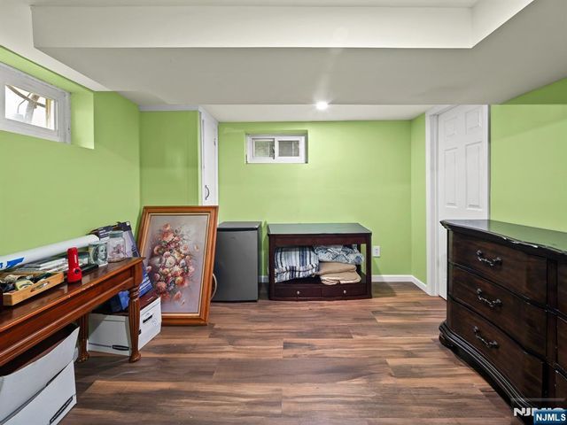 17 Ravine Court, Clifton, NJ 07013