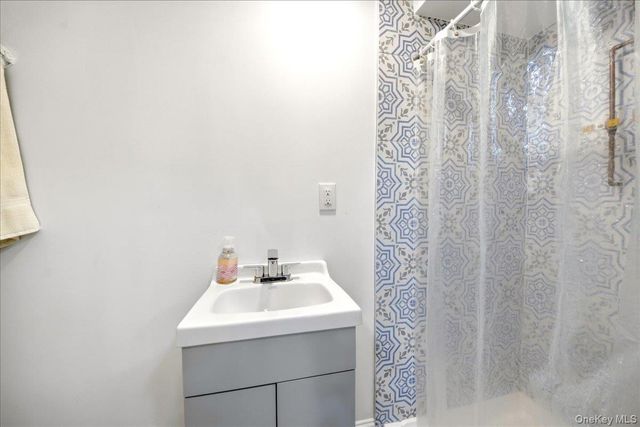 709 Logan Avenue, Bronx, NY 10465