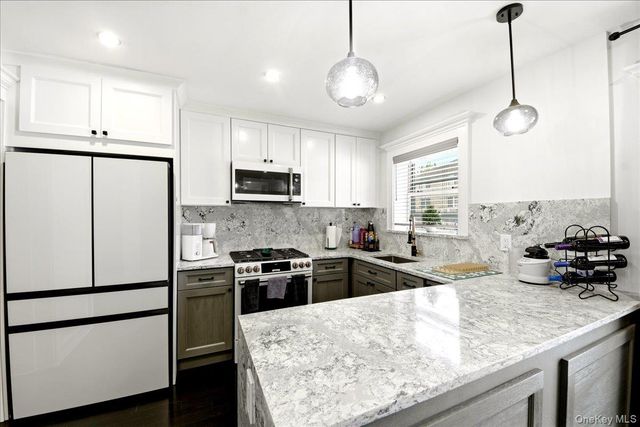 709 Logan Avenue, Bronx, NY 10465