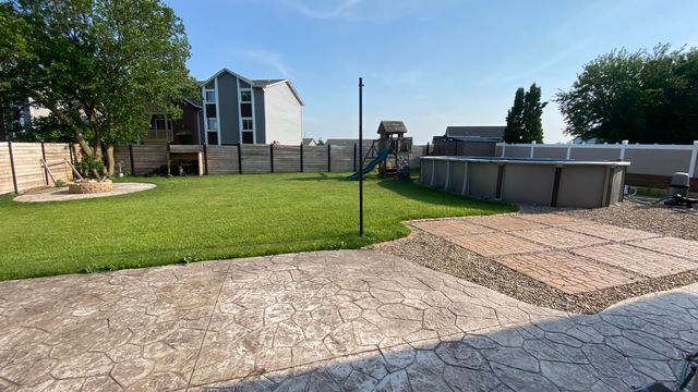 4091 W 76th Lane, Merrillville, IN 46410