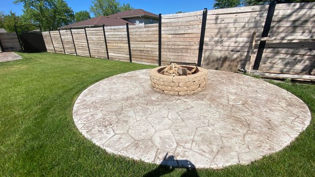 4091 W 76th Lane, Merrillville, IN 46410