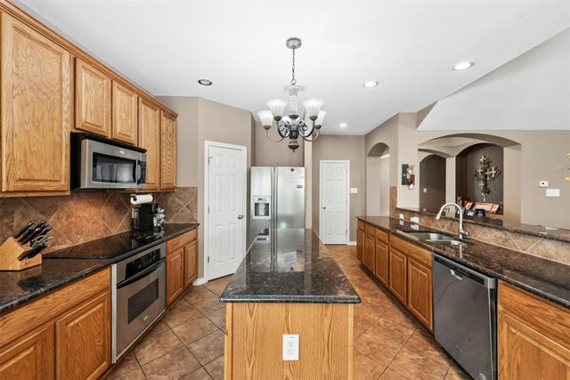 30013 Edgewood DR, Georgetown, TX 78628