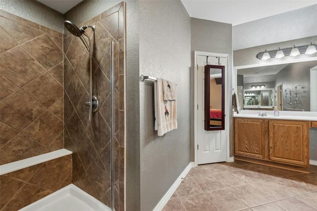 30013 Edgewood DR, Georgetown, TX 78628