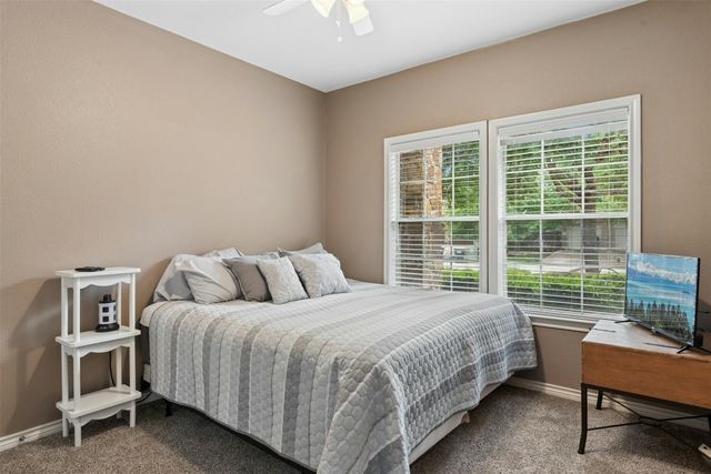 30013 Edgewood DR, Georgetown, TX 78628