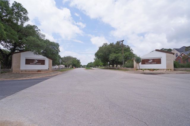 30013 Edgewood DR, Georgetown, TX 78628