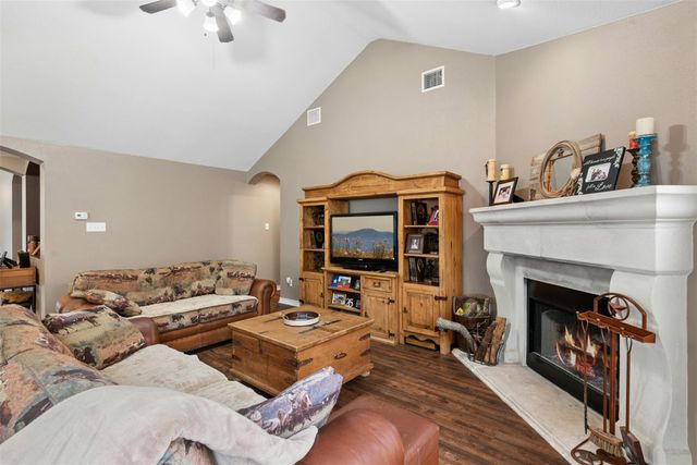 30013 Edgewood DR, Georgetown, TX 78628