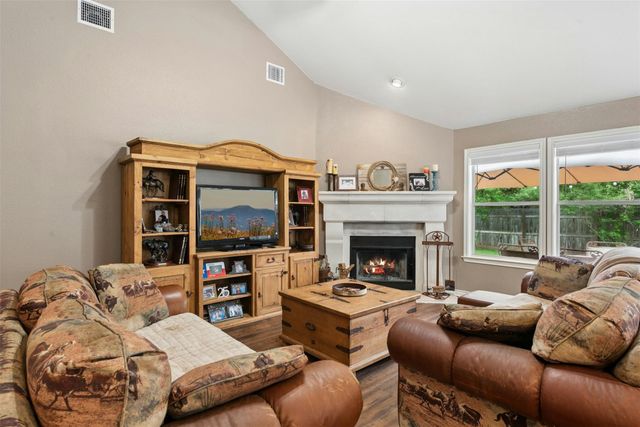 30013 Edgewood DR, Georgetown, TX 78628