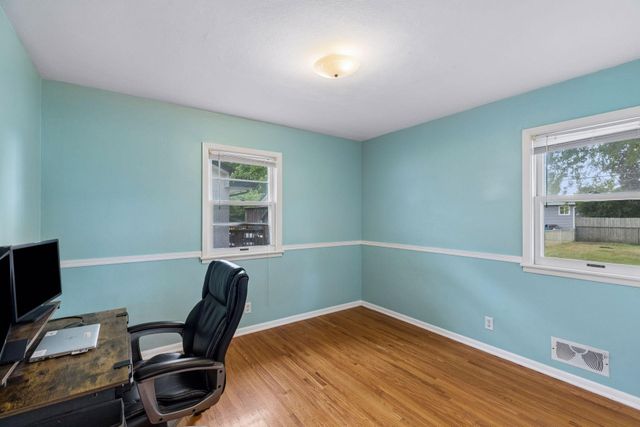 157 Poplar Street W, South Saint Paul, MN 55075