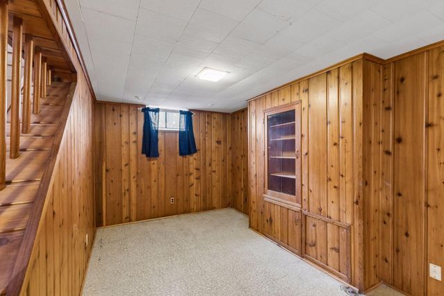 157 Poplar Street W, South Saint Paul, MN 55075