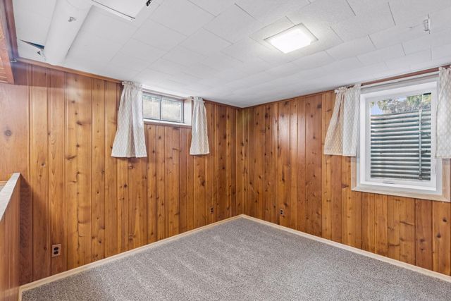 157 Poplar Street W, South Saint Paul, MN 55075