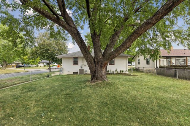 157 Poplar Street W, South Saint Paul, MN 55075