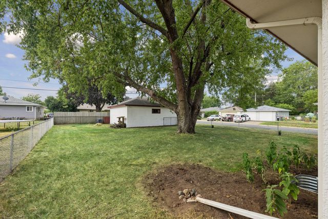 157 Poplar Street W, South Saint Paul, MN 55075
