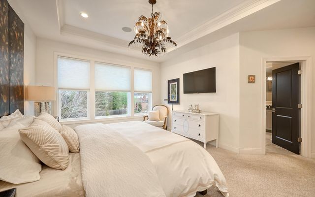 208 Byrondale Avenue, Wayzata, MN 55391