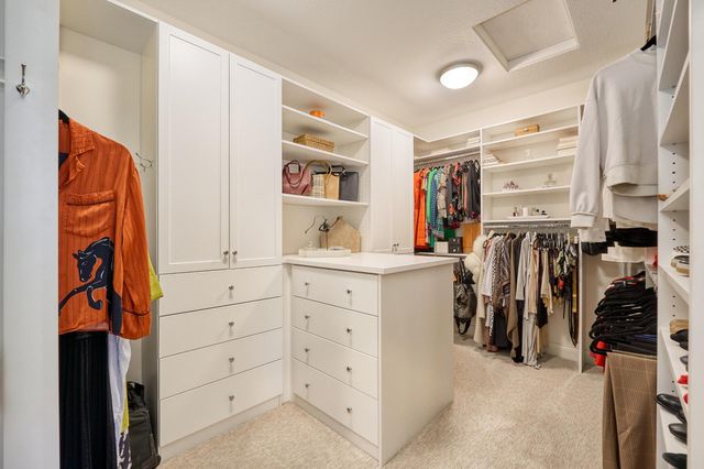 208 Byrondale Avenue, Wayzata, MN 55391