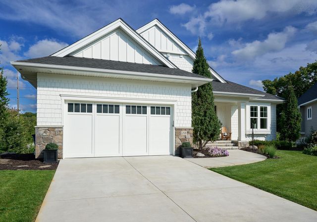 208 Byrondale Avenue, Wayzata, MN 55391