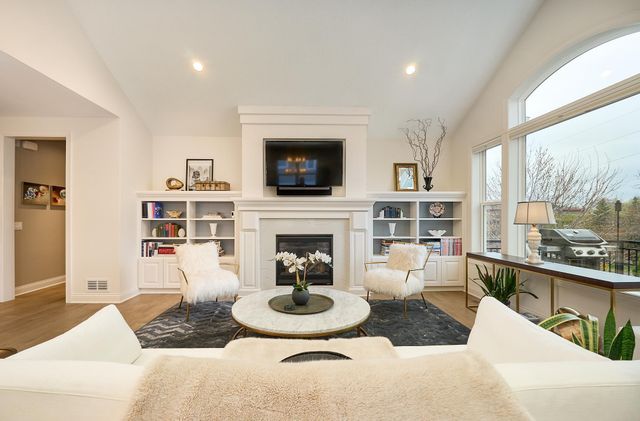 208 Byrondale Avenue, Wayzata, MN 55391