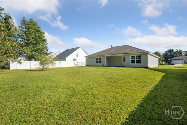 35 Bonnie Circle, Ellabell, GA 31308