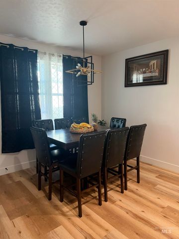 11260 White River St, Caldwell, ID 83605