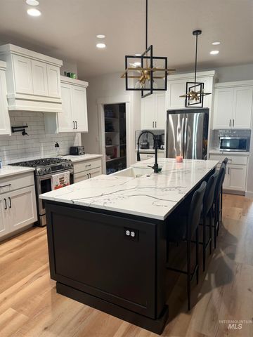 11260 White River St, Caldwell, ID 83605