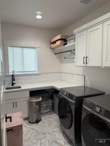 11260 White River St, Caldwell, ID 83605