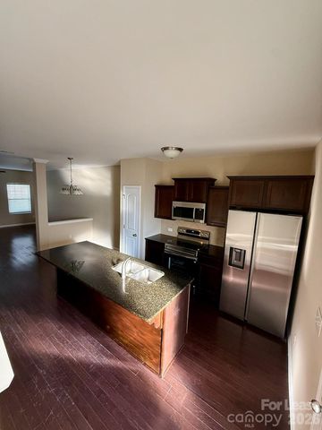 13414 Calloway Glen Drive, Charlotte, NC 28273