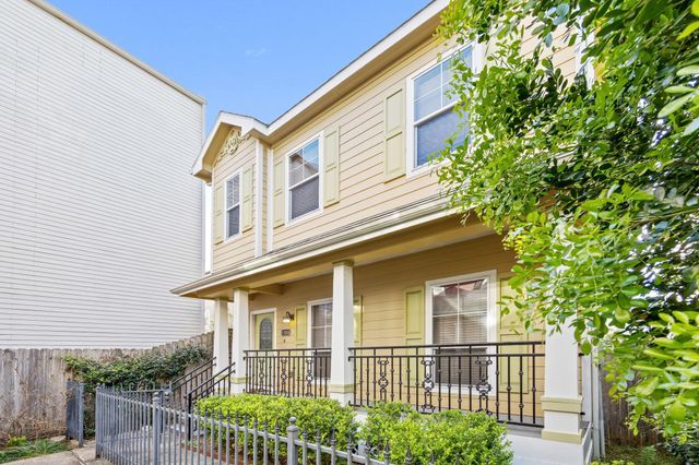 1106 W 18th Street A, Houston, TX 77008