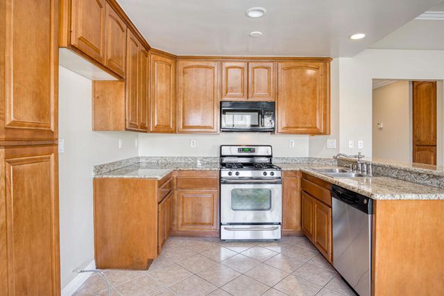 40800 Breezy Pass Road B, Palm Desert, CA 92211