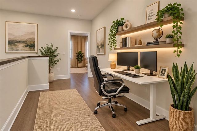 8026 Linfield Way, Sandy Springs, GA 30350