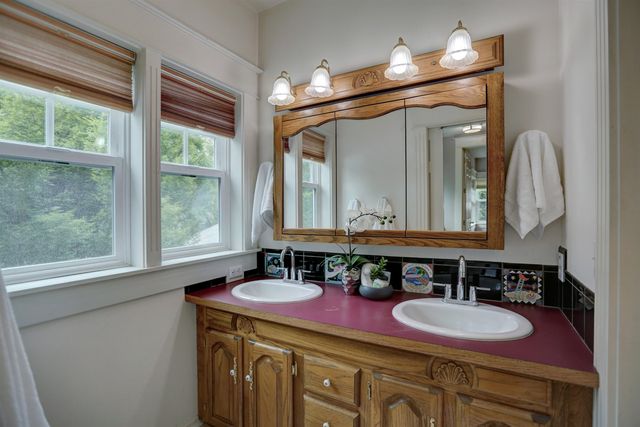 2424 E 9th Ave, Spokane, WA 99202