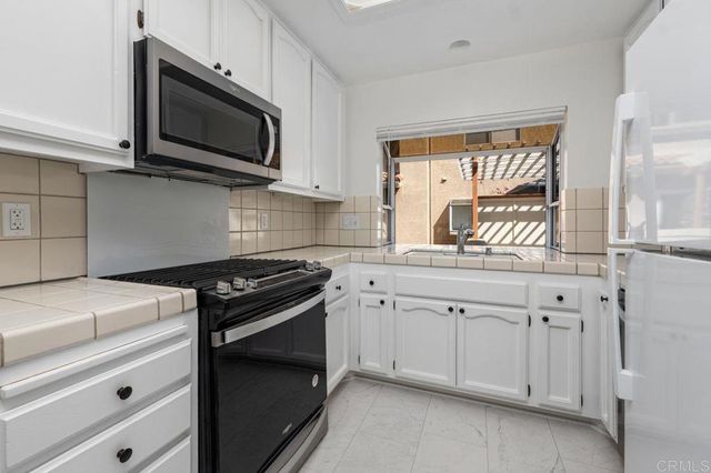 7768 Caminito Monarca 109, Carlsbad, CA 92009