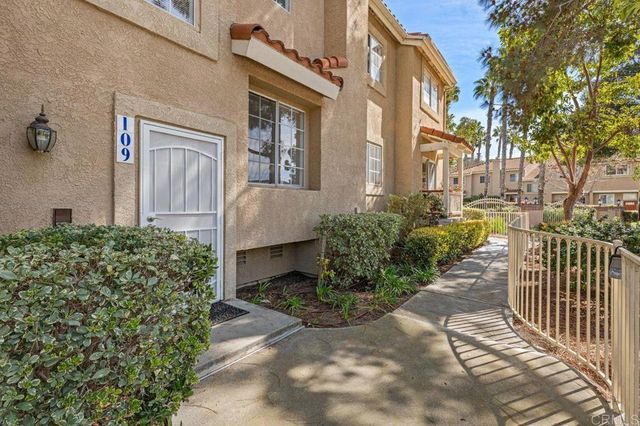 7768 Caminito Monarca 109, Carlsbad, CA 92009
