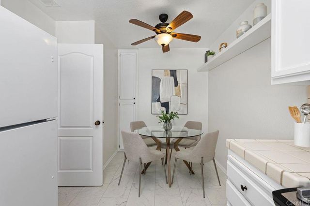 7768 Caminito Monarca 109, Carlsbad, CA 92009