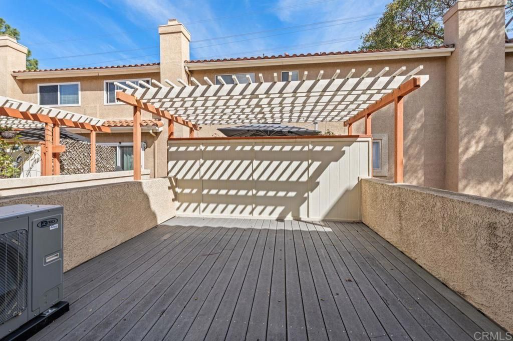 Image 26 of property listing at 7768 Caminito Monarca 109, Carlsbad, CA 92009