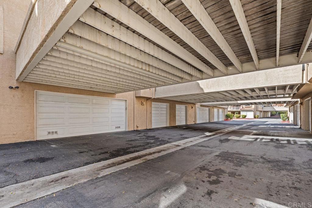 Image 32 of property listing at 7768 Caminito Monarca 109, Carlsbad, CA 92009