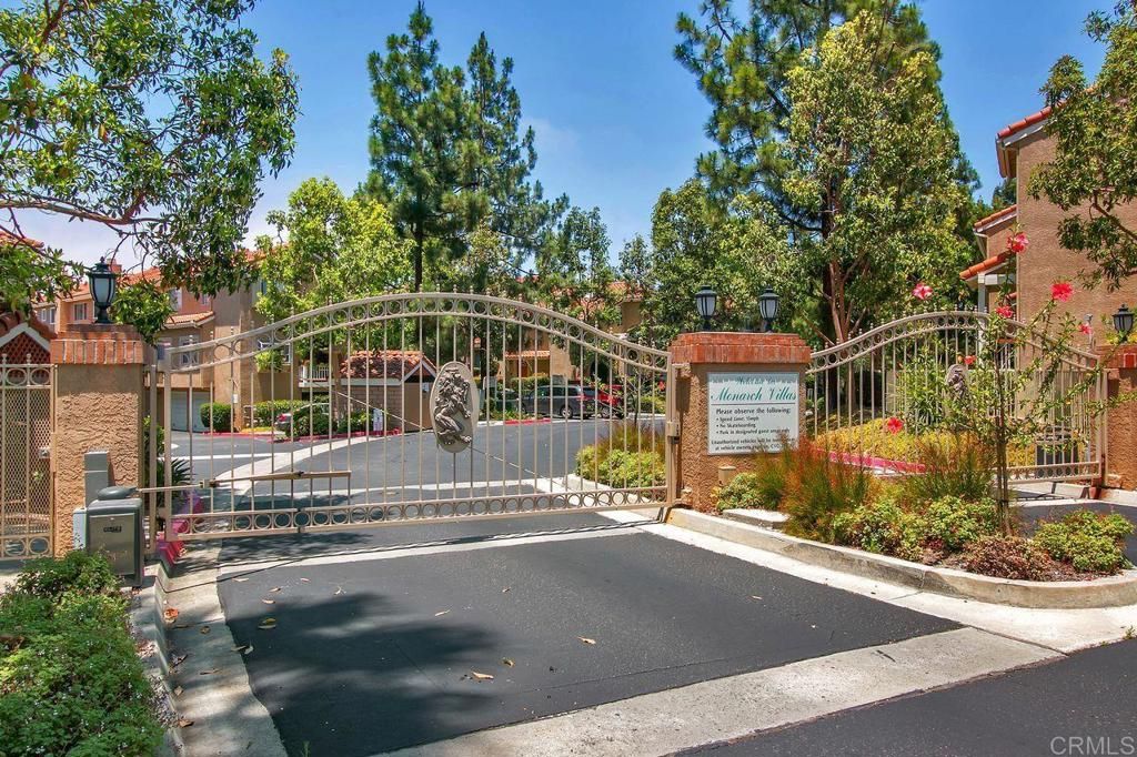 Image 40 of property listing at 7768 Caminito Monarca 109, Carlsbad, CA 92009