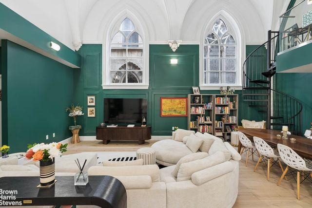 463 W 142nd St Apt 2B, New York City, NY 10031