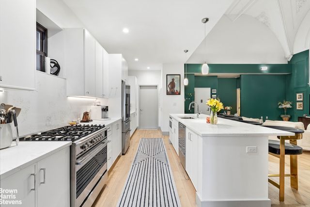 463 W 142nd St Apt 2B, New York City, NY 10031