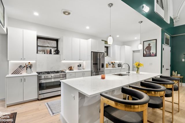 463 W 142nd St Apt 2B, New York City, NY 10031