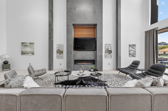 5211 NE 32nd Avenue, Fort Lauderdale, FL 33308