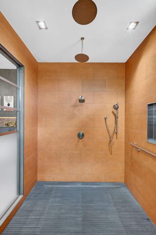 5211 NE 32nd Avenue, Fort Lauderdale, FL 33308