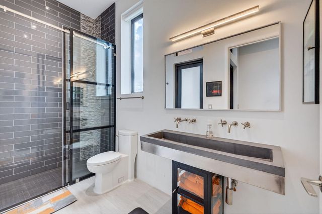 5211 NE 32nd Avenue, Fort Lauderdale, FL 33308