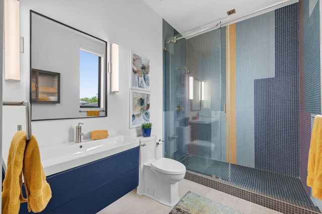 5211 NE 32nd Avenue, Fort Lauderdale, FL 33308