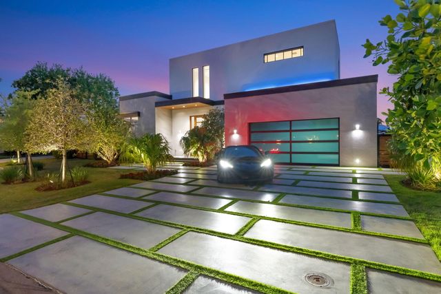 5211 NE 32nd Avenue, Fort Lauderdale, FL 33308