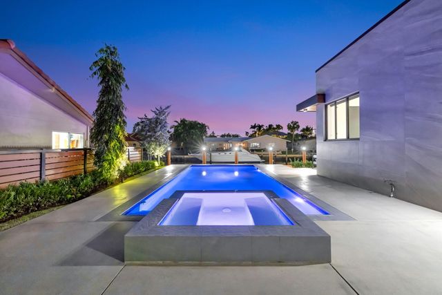 5211 NE 32nd Avenue, Fort Lauderdale, FL 33308