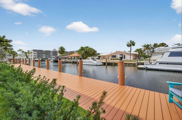 5211 NE 32nd Avenue, Fort Lauderdale, FL 33308