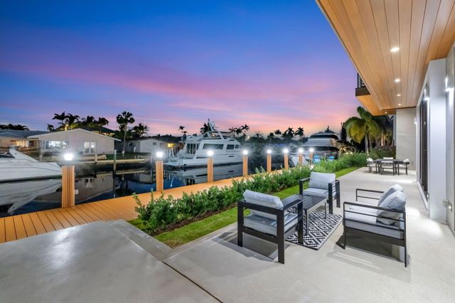 5211 NE 32nd Avenue, Fort Lauderdale, FL 33308