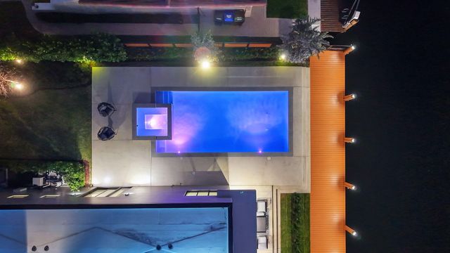 5211 NE 32nd Avenue, Fort Lauderdale, FL 33308