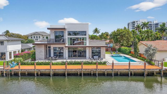 5211 NE 32nd Avenue, Fort Lauderdale, FL 33308